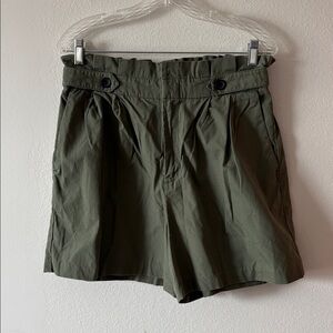 Banana Republic Organic Cotton Shorts in Olive Green